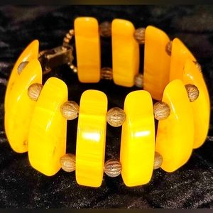 Clasp Bakelite Bracelet